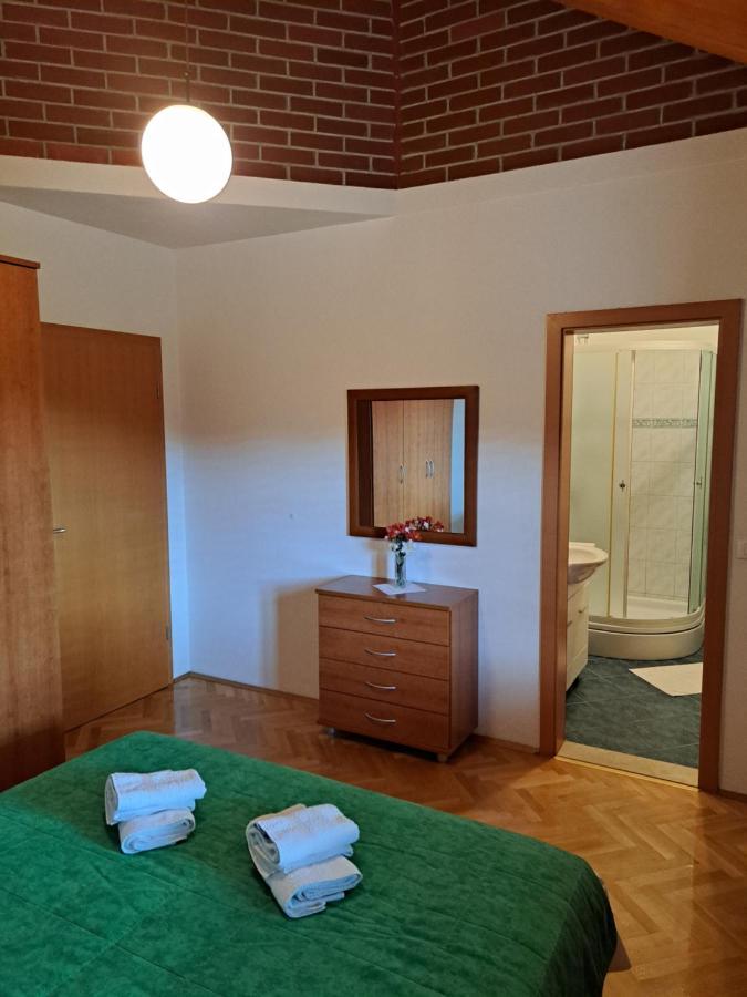 Apartment With Splendid Sea View Traù Esterno foto