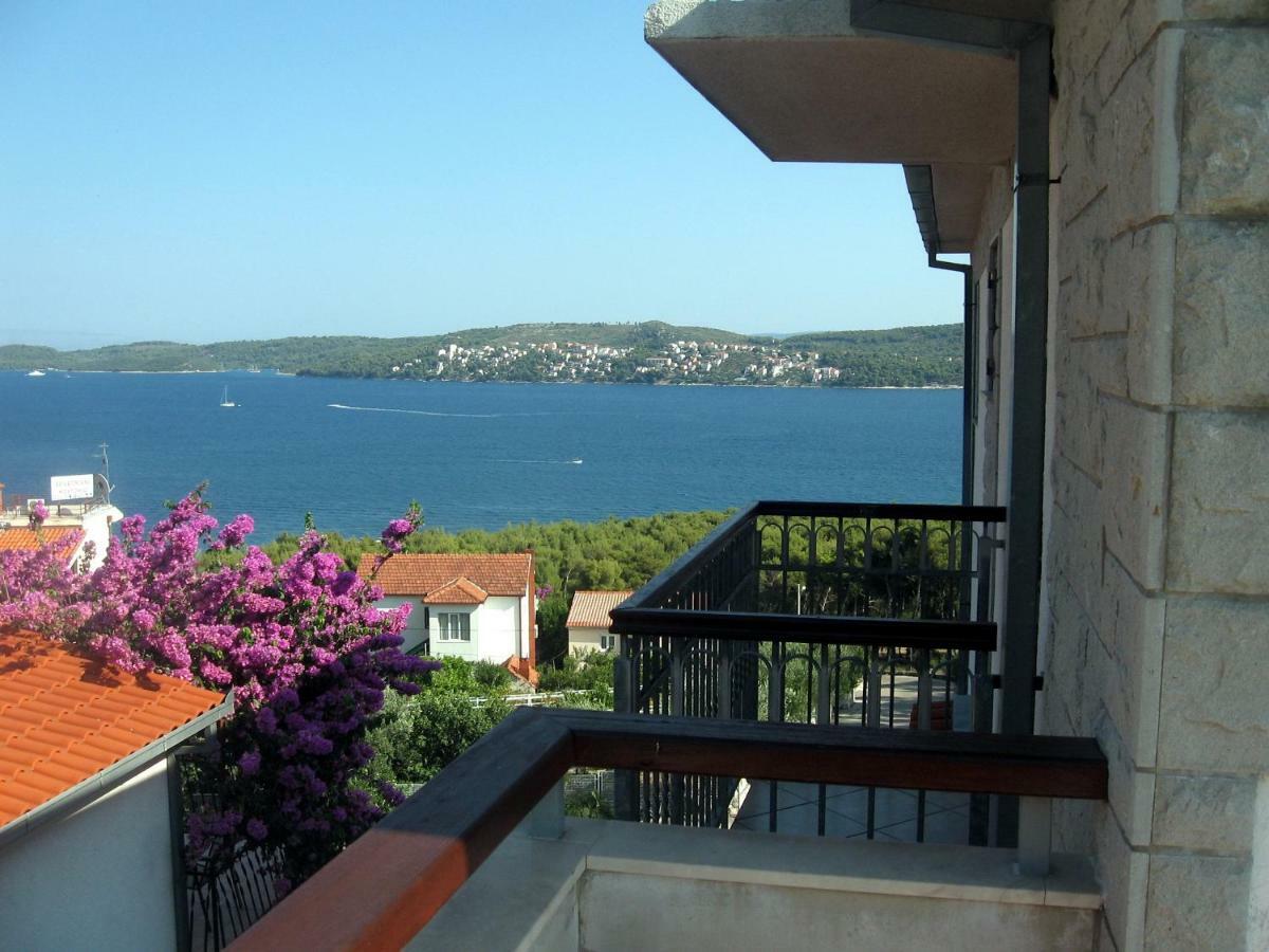 Apartment With Splendid Sea View Traù Esterno foto