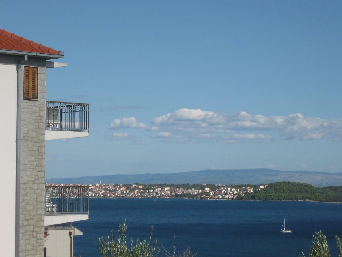Apartment With Splendid Sea View Traù Esterno foto