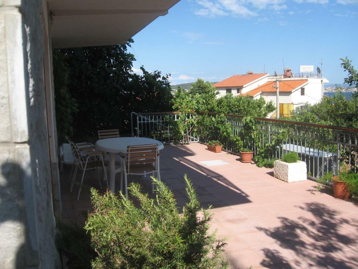 Apartment With Splendid Sea View Traù Esterno foto